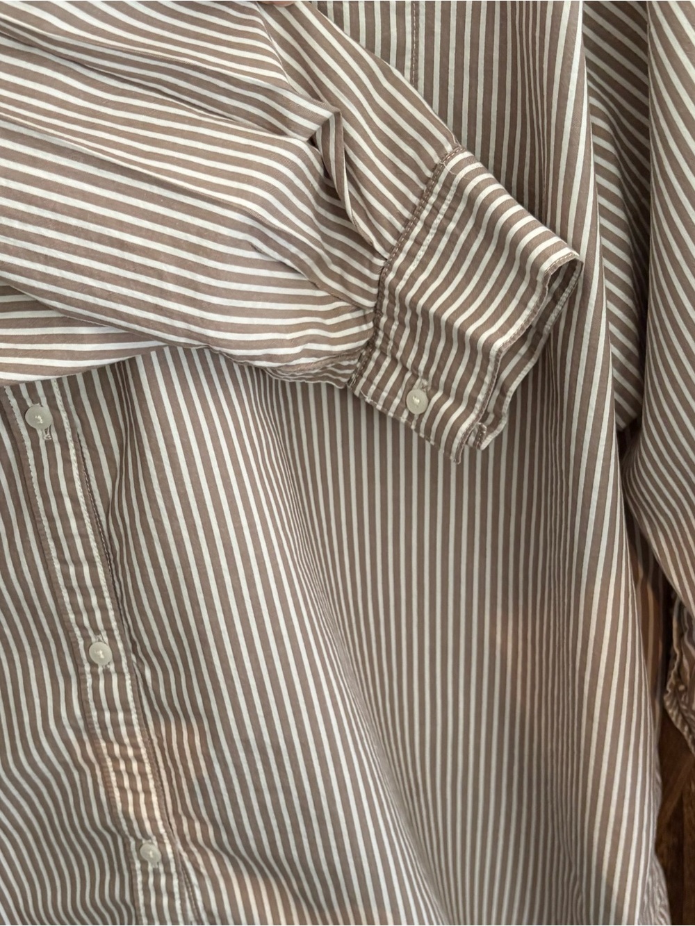 Old Navy Boyfriend Shirt; Tan & White Striped Button-Down Shirt; 2X - Picture 4 of 8